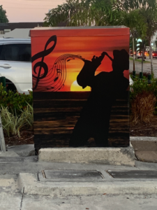 2022-12-09 eletrical box, sunset saxophone