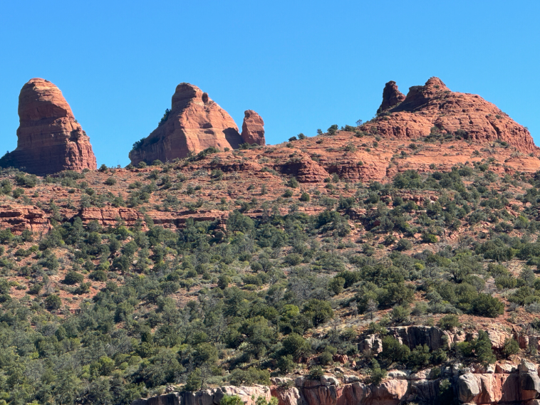 Scenery around Bell Rock, Sedona, AZ